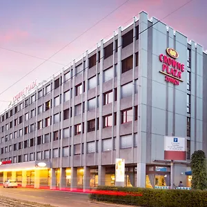 Crowne Plaza By Ihg Otel